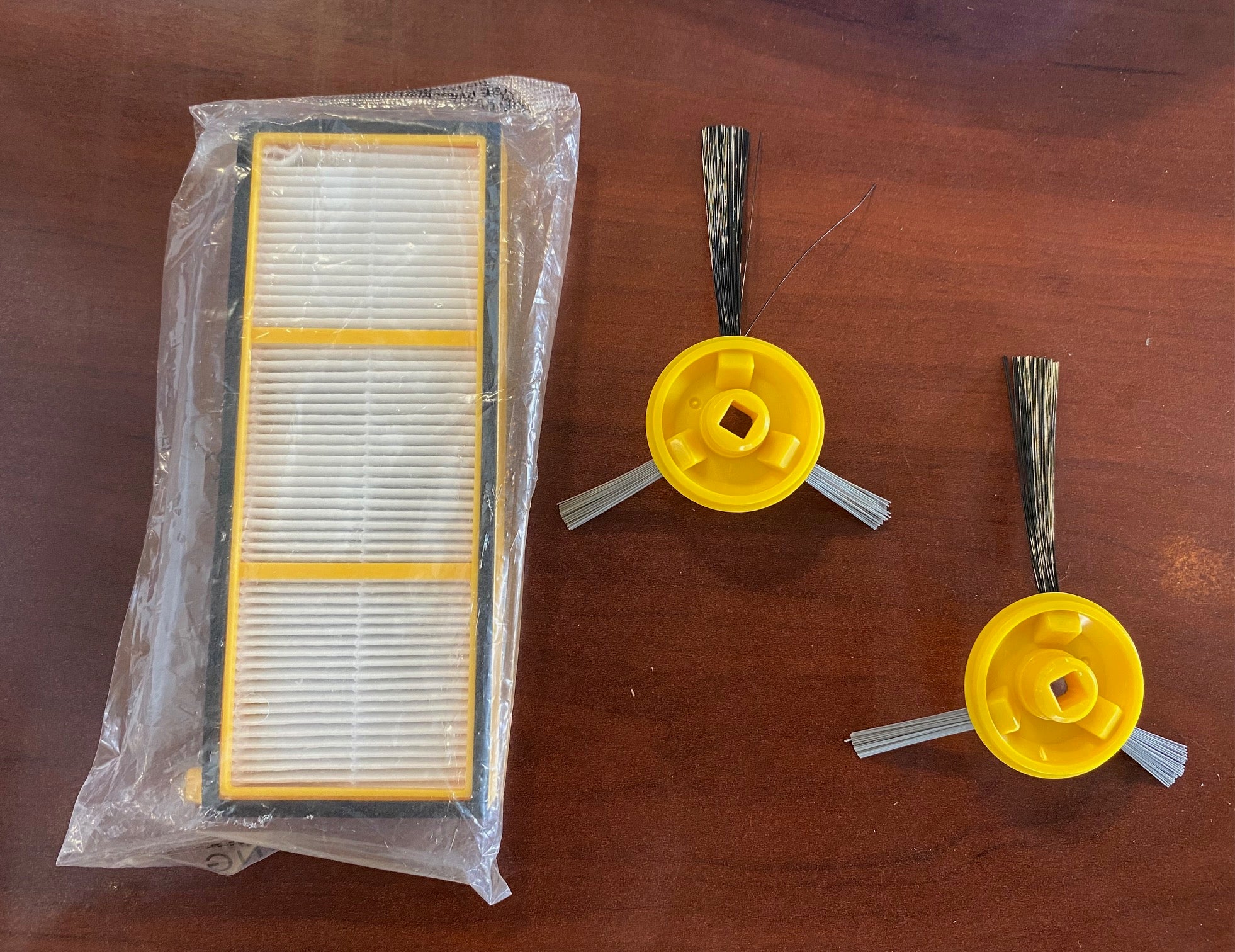 Robot Vacuum Replacement Filter, Brushes Saskatoon Liquidation Centre